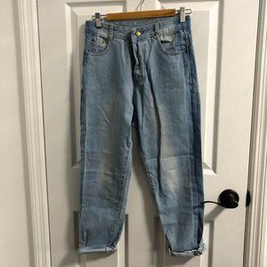 LIGHT BLUE DENIM JEANS